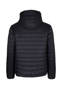 Giacca nera imbottita con cappuccio, presenta una texture trapuntata orizzontale e maniche lunghe. Il tessuto sembra liscio e leggero.