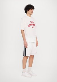 EA7 Emporio Armani Marškinėliai su spaudiniu - star white
