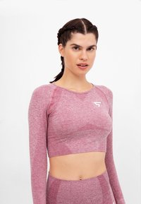 SQUATPROOF LONG SLEEVE RUSH+ SEAMLESS CROPPED LONG SLEEVE  - Long sleeved top - pink