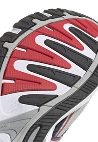 adidas Originals RESPONSE CL UNISEX - Športni copati - night indigobetter scarlet ftwr white