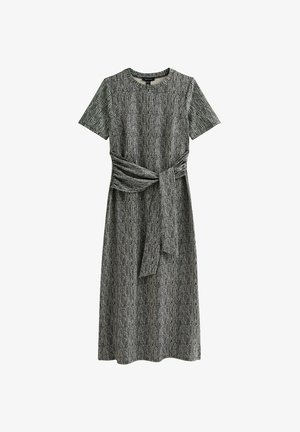 Vestido gris de manga corta con un patrón texturizado, cintura ajustada y detalle de cinturón con lazo. Confeccionado en una tela ligera y tejida.