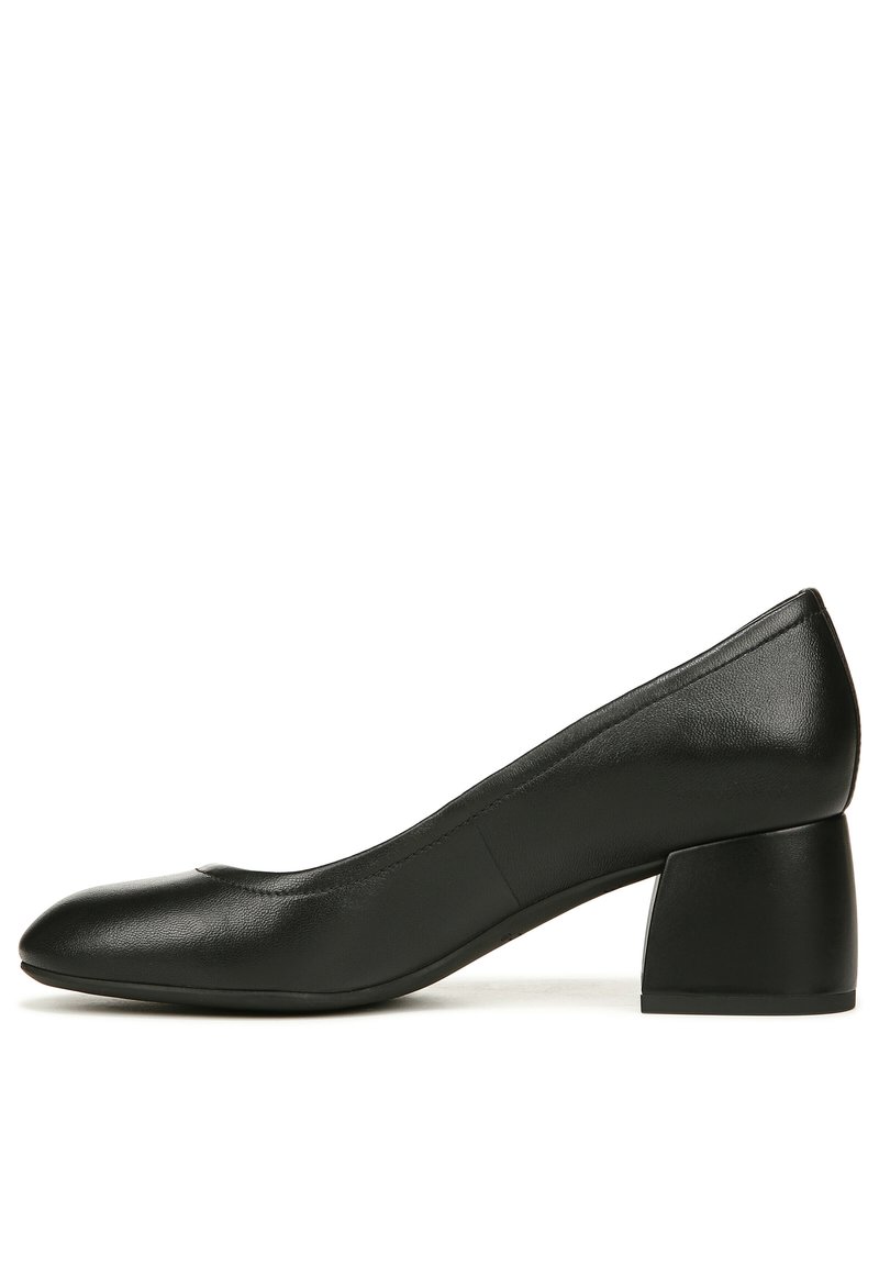 vionic black pumps
