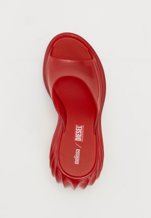Melissa MELISSA QUANTUM PLATFORM X DIESEL AD. - Mules à talons - red