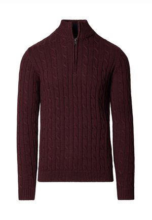 Bordowy sweter z dzianiny z wysokim kołnierzem i zamkiem na szyi, z fakturą warkocza oraz ściągaczami na mankietach i dole.