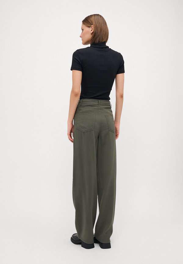 ONLBLEECKER ARIS LIFE - Trousers - kambaba4