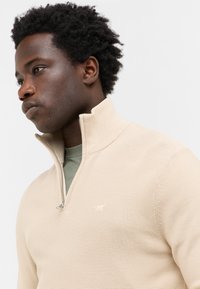 Mustang STYLE EVERETT - Strickpullover - natur