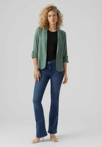 Vero Moda Bleizeris - laurel wreath