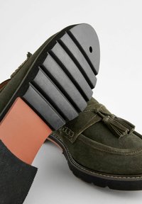 Next FOREVER COMFORT CHUNKY LOAFERS STANDARD - Chaussons - khaki green