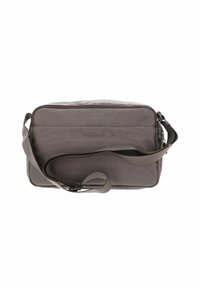 Borsa a tracolla rettangolare grigia, realizzata in tessuto texture, con una lunga tracolla regolabile, chiusura a zip e sottili accenti cuciti.