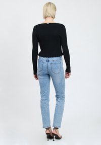 INFLUENCER FRILLED - Gilet - black