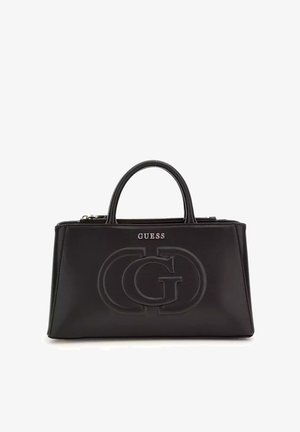 Czarna skórzana torebka z wytłoczonym podwójnym logo G z przodu, srebrnym brandingiem "GUESS", w strukturalnym kształcie i z ręcznie do noszenia.