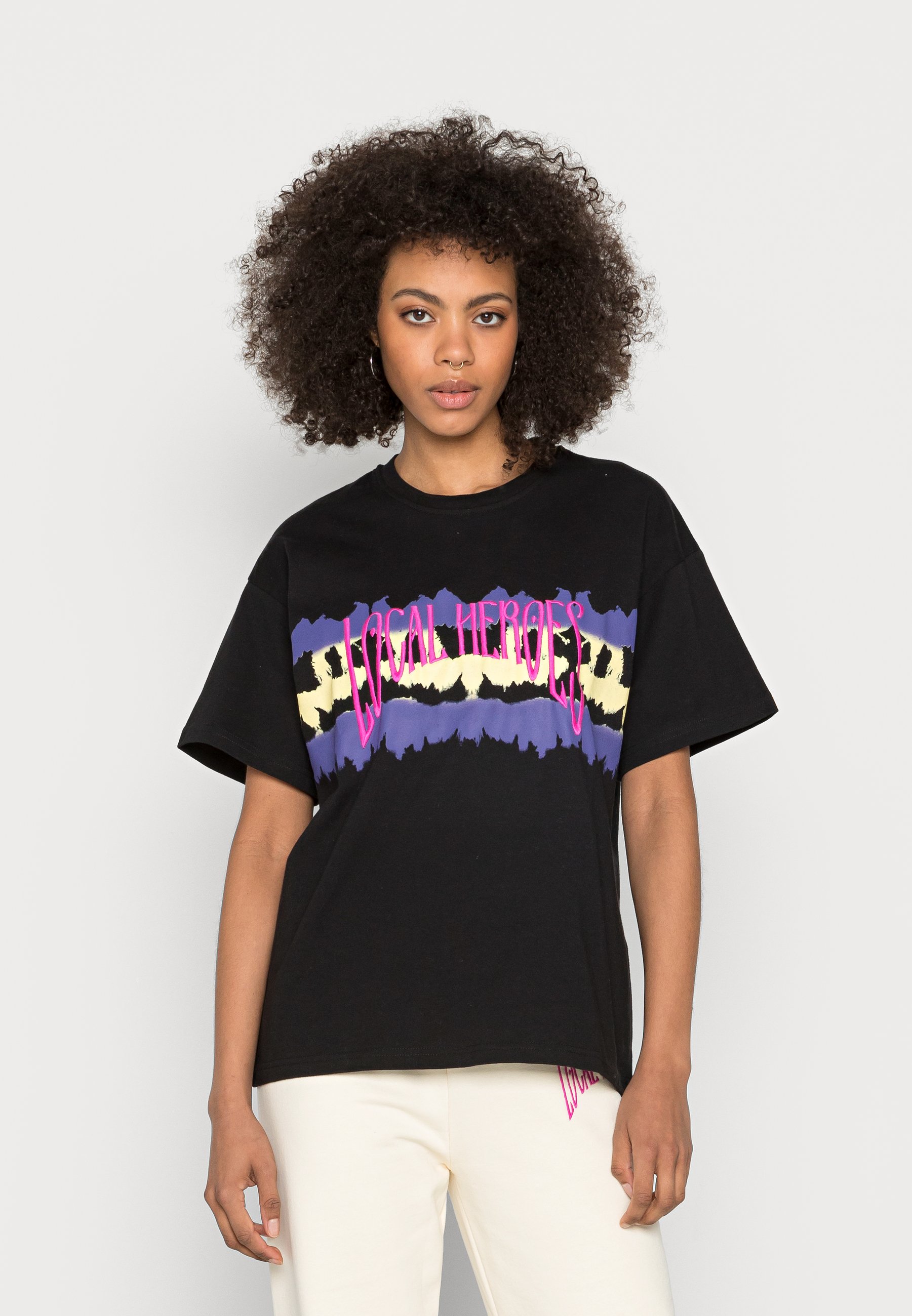 Local Heroes FANTASY OFF TEE - Print T 