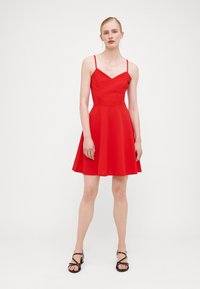 WAL G TALL HALLIE STRAPPY SKATER - Džersejové šaty - red