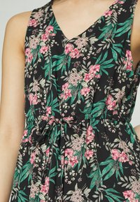 Vero Moda Petite VMEASY TANK DRESS - Vestido de dia - black
