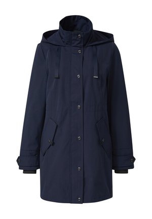Marineblauwe regenjas met capuchon, voorzien van drukknoopsluiting, verstelbare koordjes aan de capuchon, klepzakken en manchetten met knopen.