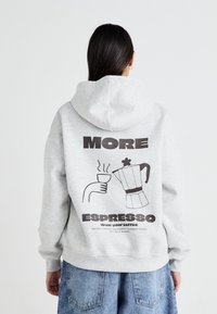 Gina Tricot OVERSIZED PRINT HOODIE - Sportska majica - coffee