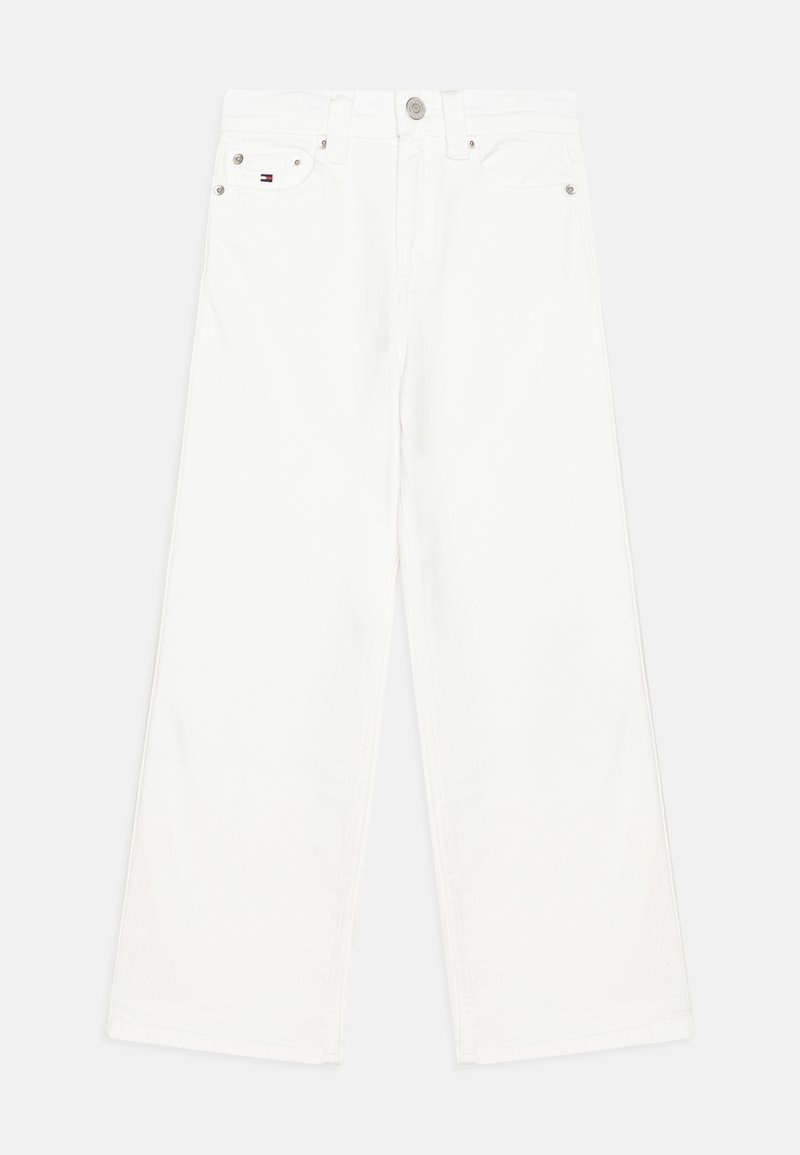 Valkoiset farkut, joissa on leveät lahkeet, korkea vyötärö, viisi taskua ja metallinen nappisulku. Siisti muotoilu, jossa on minimalisia varusteita.