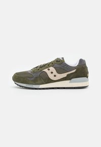 Unselected, green/gray