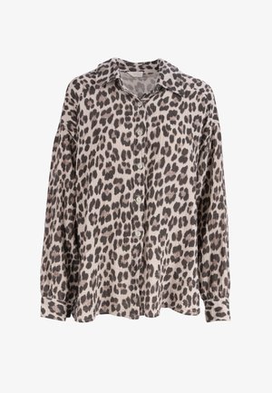 Langärmliges Hemd mit Knopfleiste, beigem Hintergrund und braun-schwarzem Leopardenmuster, mit spitzem Kragen und geknöpften Manschetten.