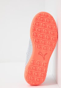 Puma Botines de fútbol para césped - light blue