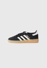 HANDBALL SPEZIAL UNISEX - Baskets basses - black/off white/gum
