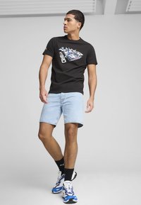 Puma MIT AUTOGRAFIK - T-shirts print - black