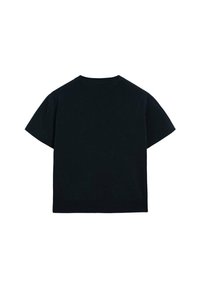 Musta lyhytnen shirt, joka on valmistettu sileästä kankaasta. Sen ominaisuuksiin kuuluu pyöreä kaula-aukko ja rento malli suoran helman kanssa. Ei näkyvää brändäystä.