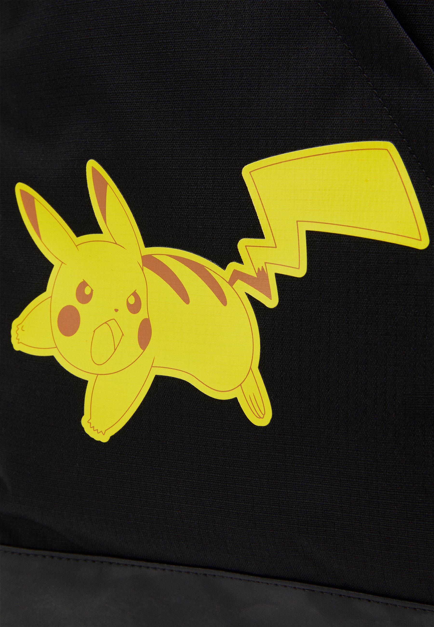 Puma PUMA X POKEMON BACKPACK UNISEX - Rugzak - black/pale lemon/zwart -  Zalando.nl