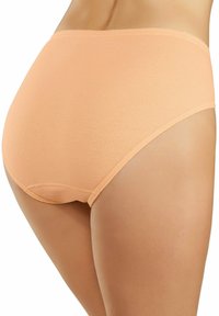 Perzikkleurige high-waisted onderbroek gemaakt van ribfabric, met een naadloos ontwerp en gladde randen voor comfort.