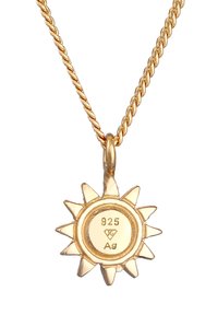 Goldplattierte Halskette mit einem sonnenförmigen Anhänger mit strukturiertem Rand, auf der Rückseite mit "925 Ag" markiert, montiert an einer gedrehten Kette.