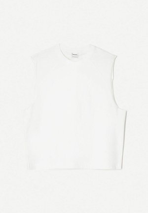 White sleeveless top made of soft fabric, featuring a round neckline, slightly dropped armholes, and a straight hemline.