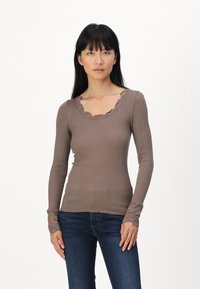 Rosemunde BENITA O NECK - Topper langermet - brown