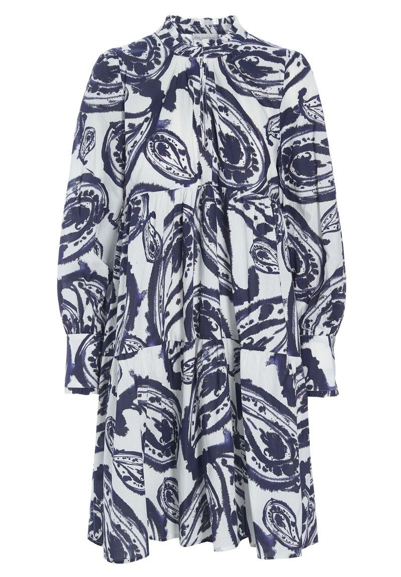 Robe blanche à manches longues avec motif paisley abstrait bleu, col montant avec lien, taille froncée et poignets boutonnés.