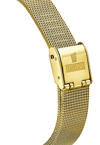 Banda de reloj de malla dorada con un cierre pulido. Presenta un tejido de metal fino y una placa de cierre con la marca "Festina".