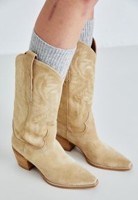 DAGGET - Botas camperas - sand