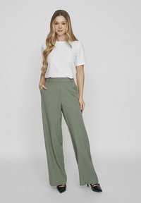VILA VIVARONE WIDE - Stoffhose - laurel wreath