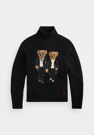 Maglione nero lavorato a maglia con colletto alto, decorato con due orsi ricamati vestiti con completi. I dettagli includono occhiali da sole e un logo rosso "R.L.".