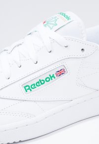 Reebok Classic Trainers - white