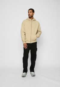 Urban Classics HIGH NECK ZIP - Jaka ar rāvējslēdzēju - wetsand