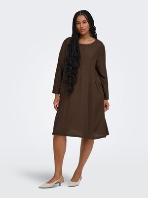 ONLY Carmakoma, DRESS CARJOANNA MIDI DRESS - Robe de jour - coffee bean
