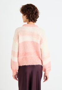 ONLY ONLJENNY LIFE ONECK  - Pulóver - terra cotta