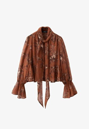 Brązowa kwiecista bluzka z wiązaniem przy dekolcie, długimi rękawami w kształcie dzwonu oraz zwiewnym krojem wykonana z lekkiego, teksturowanego materiału.
