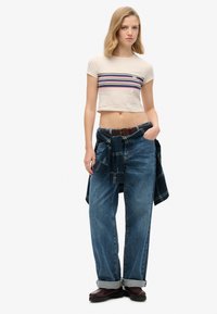 Superdry & Co VINTAGE STRIPE CROP  - Camiseta estampada - oatmeal stripe