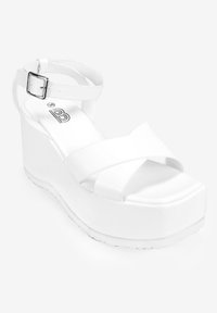 Bosanova Y PULSERA EN EL TOBILLO - Sandalias de tacón - blanco