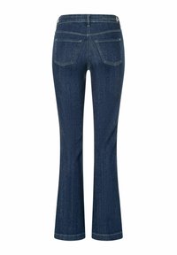 Dunkelblaue Jeans aus Denim mit Gesäßtaschen und leichtem Schlag am Saum, von hinten auf einem weißen Hintergrund gezeigt.
