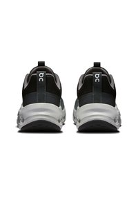 On CLOUDLEAP YOUTH - Sneakers - black   white