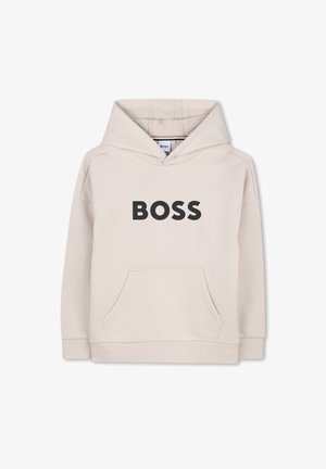 Bež dukserica s kapuljačom, prednjim džepom i crnim tekstom "BOSS" smještenim u sredini prsnog dijela.