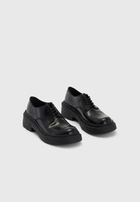VAMONOS - Zapatos de vestir - black