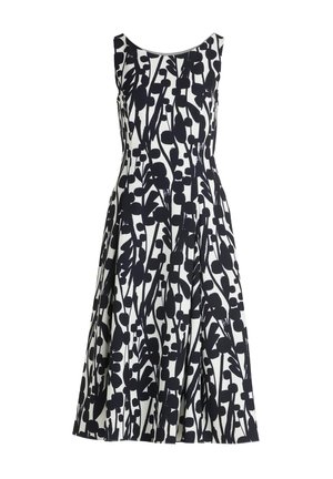 Czarna i biała sukienka w kwiatowy wzór z bezrękawowym krojem, dopasowanym stanem i rozkloszowanym dołem z plisami.