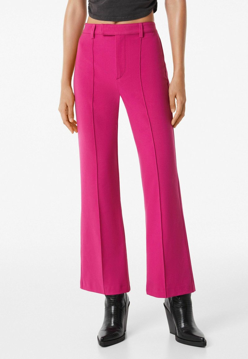 Bershka KICK FLARE Trousers dark purple/berry Zalando.de